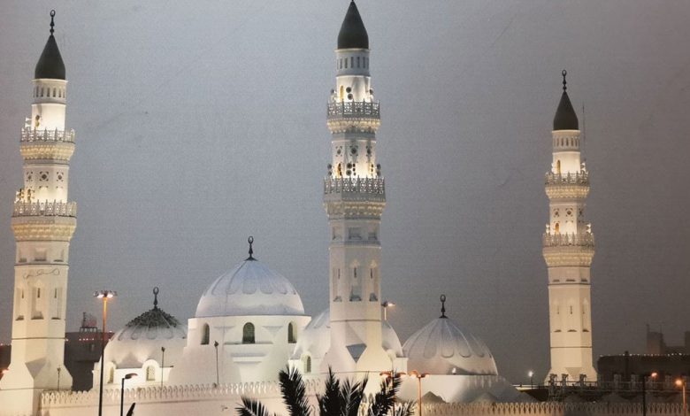 ما هو اول مسجد بني في عمان