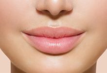 تفسير القبلة من الفم في المنام للعزباء
