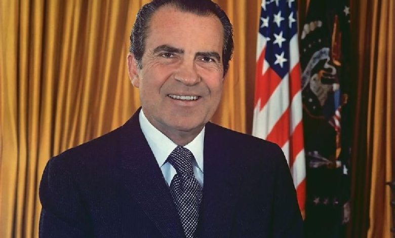 من هو أول رئيس أمريكي يستقيل قبل نهاية حكمه